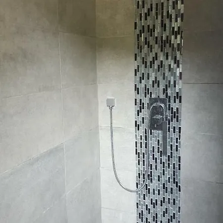 Lenza Villa *